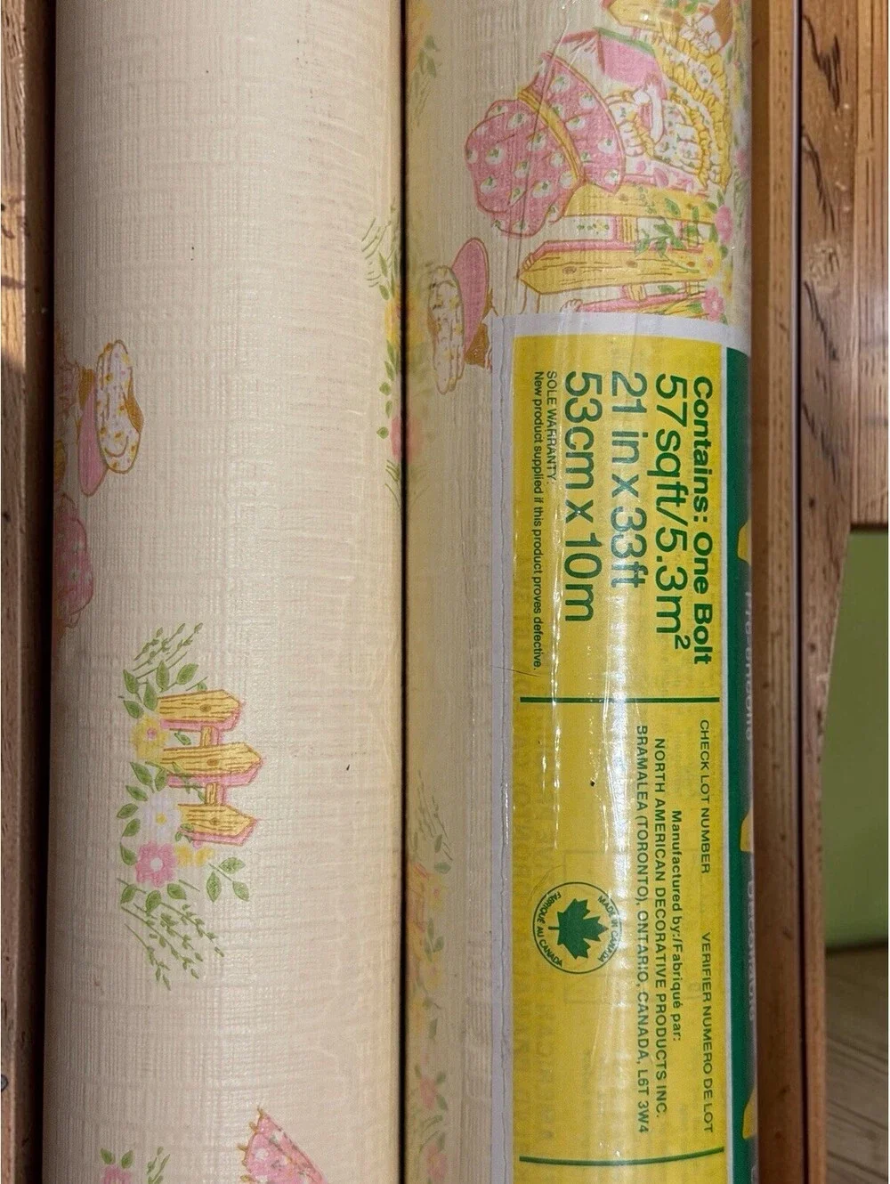 Vintage Norwall Kids Fun & Easy Wallpaper 70s Strawberry Shortcake Holly Hobby
